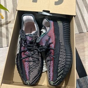 Yeezy Boost 350 V2 Yecheil (Non-Reflective)